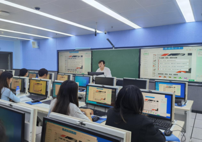 2024年職業(yè)教育活動(dòng)周 未來(lái)技術(shù)學(xué)院成功舉辦2025屆畢業(yè)生簡(jiǎn)歷制作指導(dǎo)會(huì)