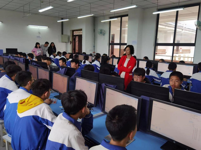 正日軟件技術(shù)服務(wù) 助力雅安市初中信息技術(shù)機(jī)考首戰(zhàn)告捷